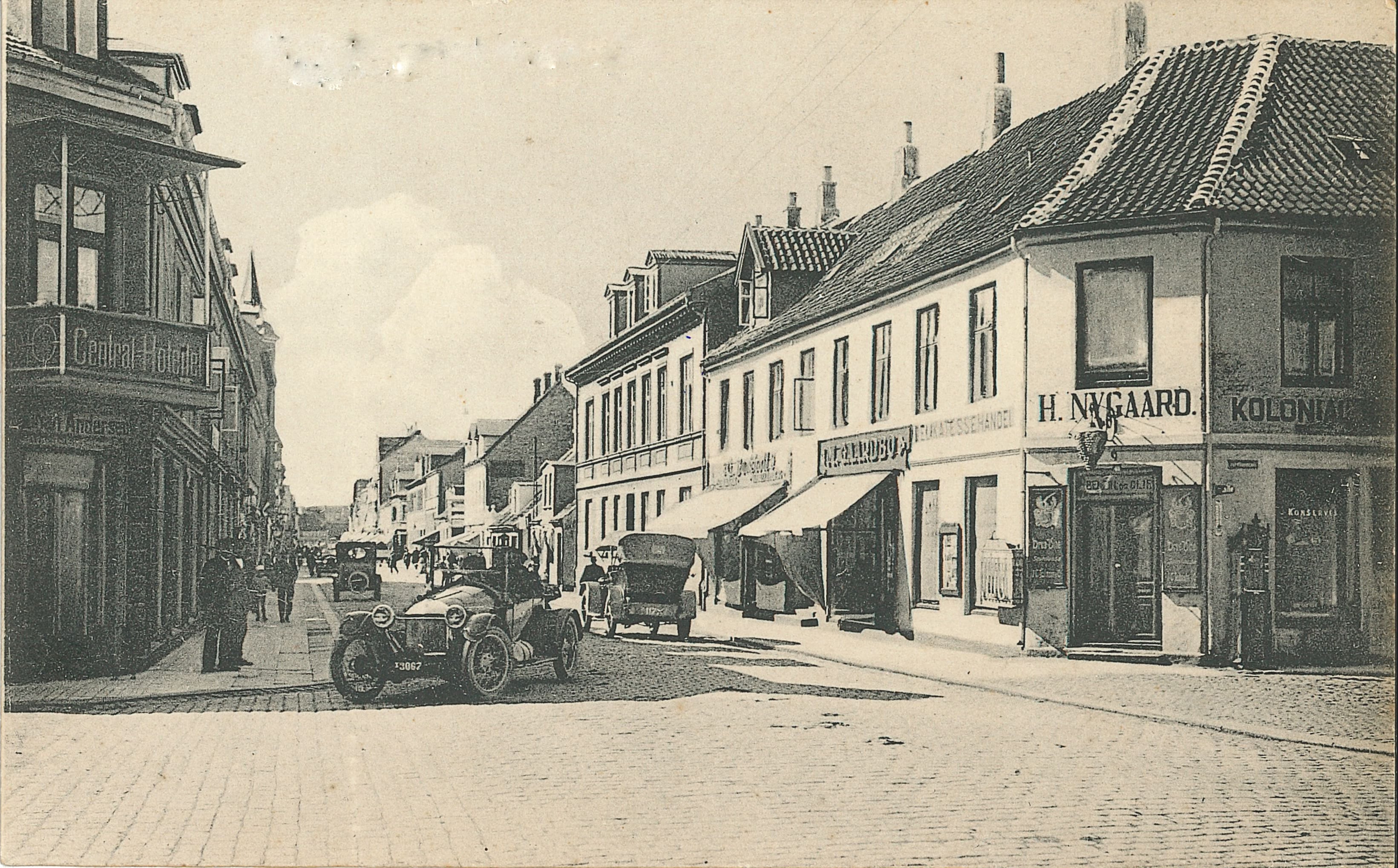 Danmarksgade Kirkepladsen og Jernbanegade mellem 1901 og 1925