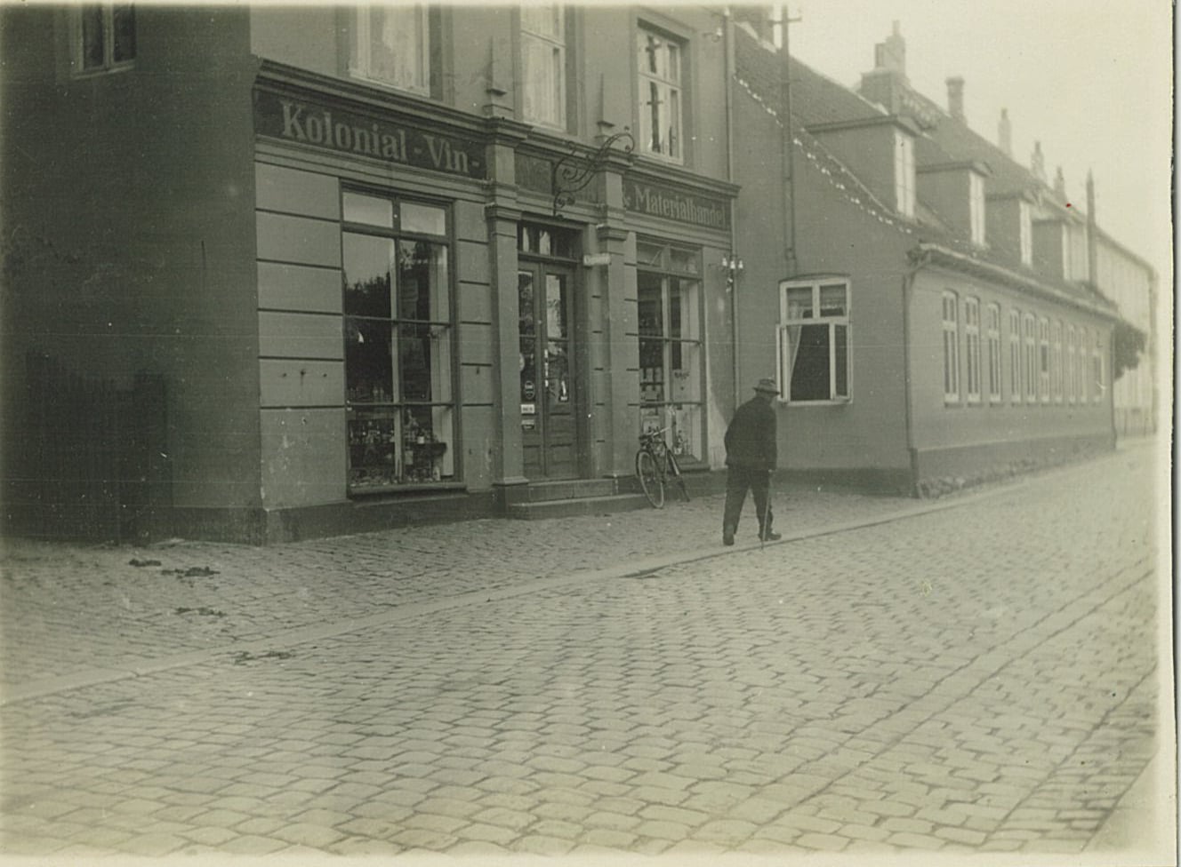 Nytorv og Storegade med Det gamle apotek i 30’erne